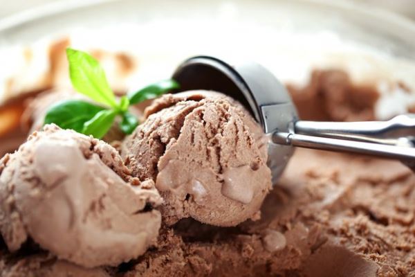 Как приготовить мороженое дома: секреты и рецепты